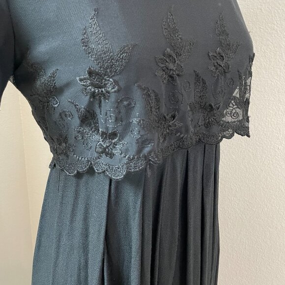 Vintage CDC Womens 4 Black Maxi Dress Short Sleeve Embroidered Bodice Babydoll - Picture 10 of 16